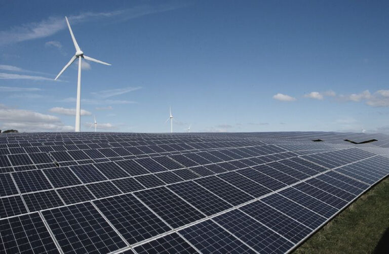 UK Adds 1.2 GW Solar in 12 Months, Step Change Needed to Hit 2030 Target